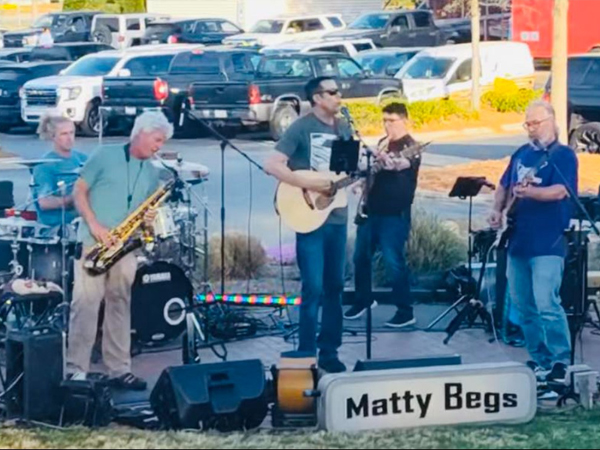 Matty Begs Rocks Casita!